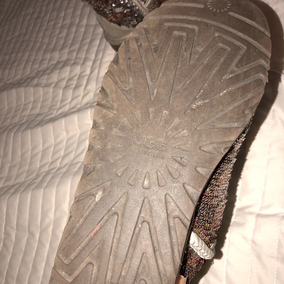 used ugg boots good condition - Picture 3 of 4